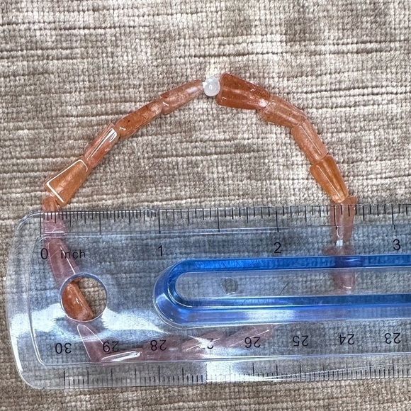 Peach Moonstone and Rainbow Moonstone stretch bracelet handmade - Picture 4 of 5